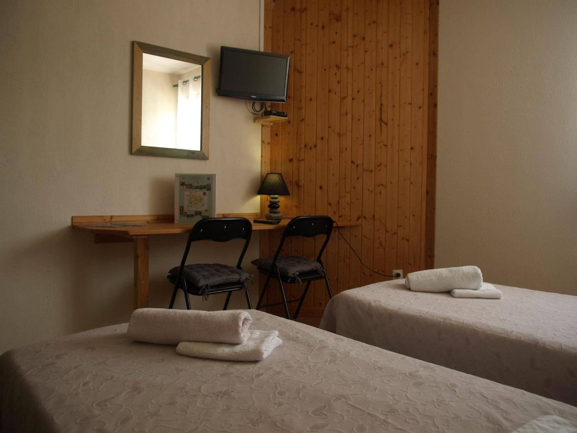 Complexe Les 4 Saisons Hotel Oust Bilik gambar