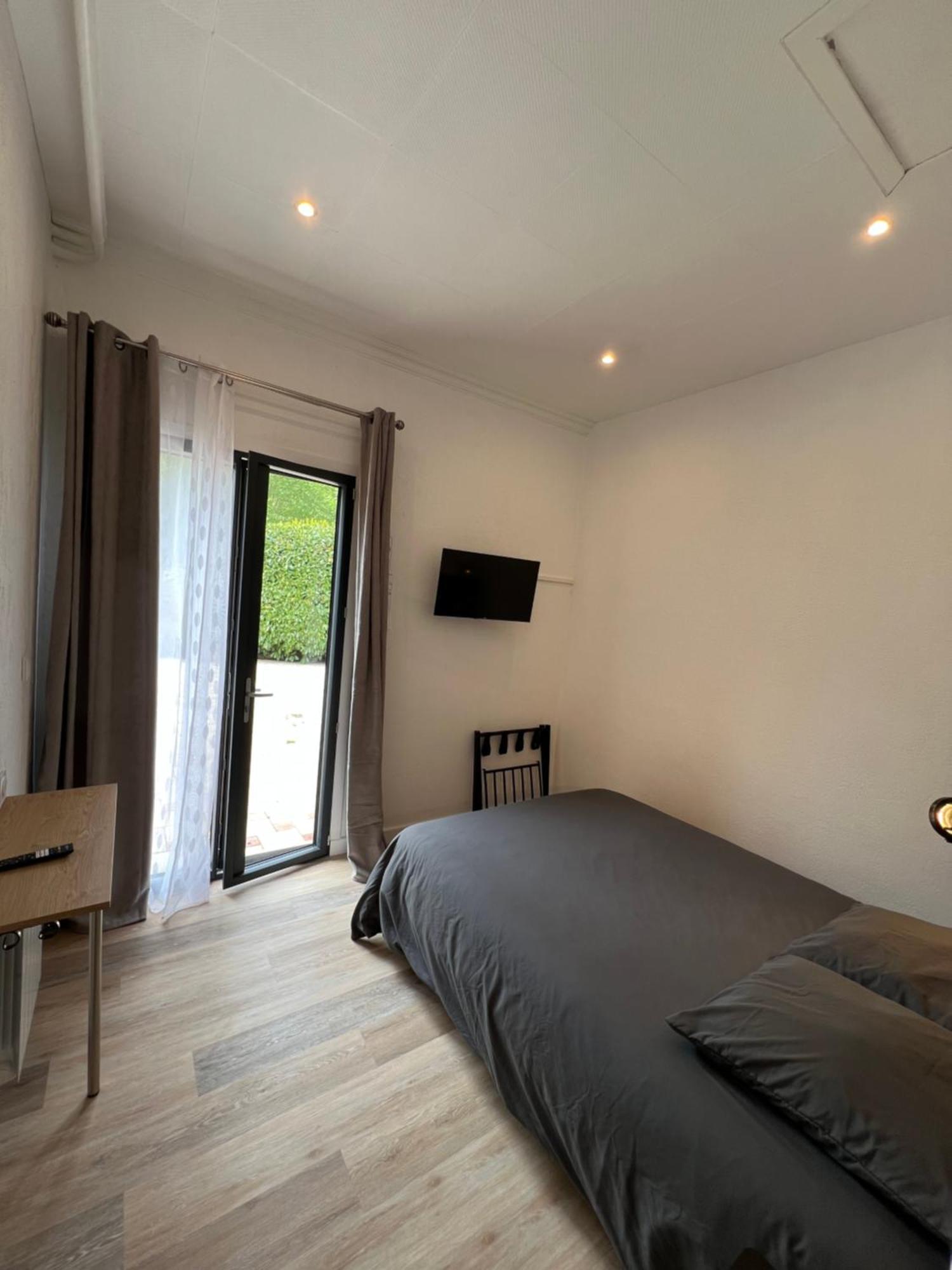 Complexe Les 4 Saisons Hotel Oust Luaran gambar